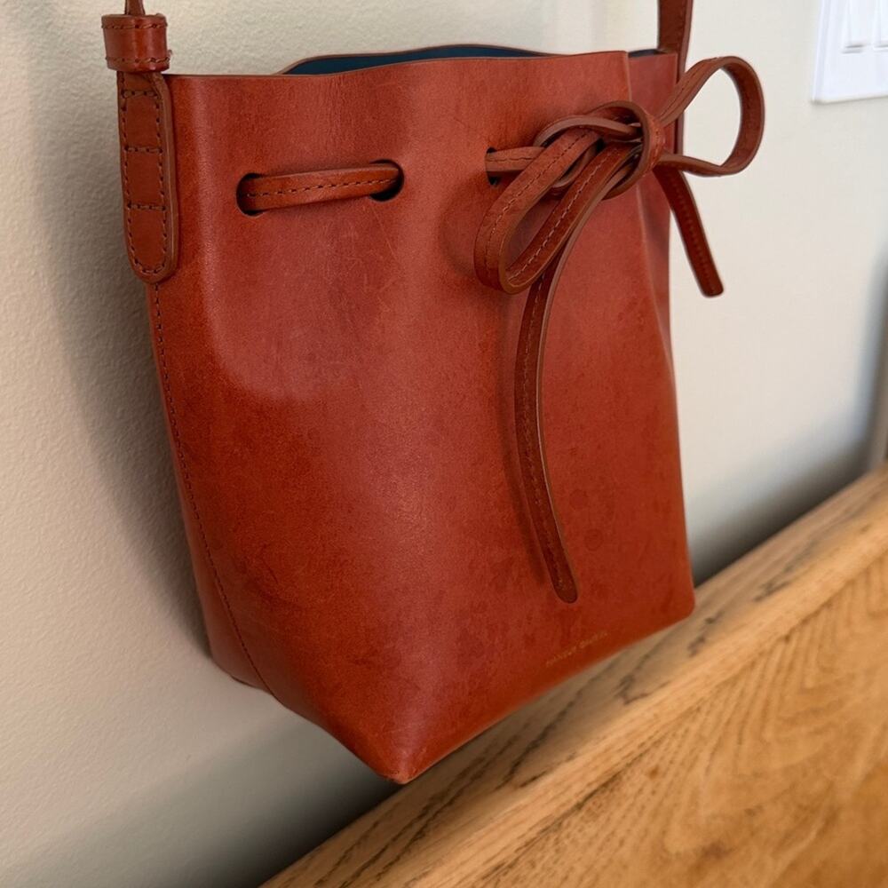 Mansur Gavriel Tan Leather Bow Crossbody Bucket Bag - Picture 5 of 11